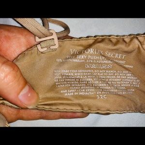 32C Victoria secret push up bra